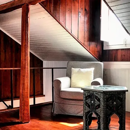 Duplex Castle Sao Jorge Appartamento Lisbona